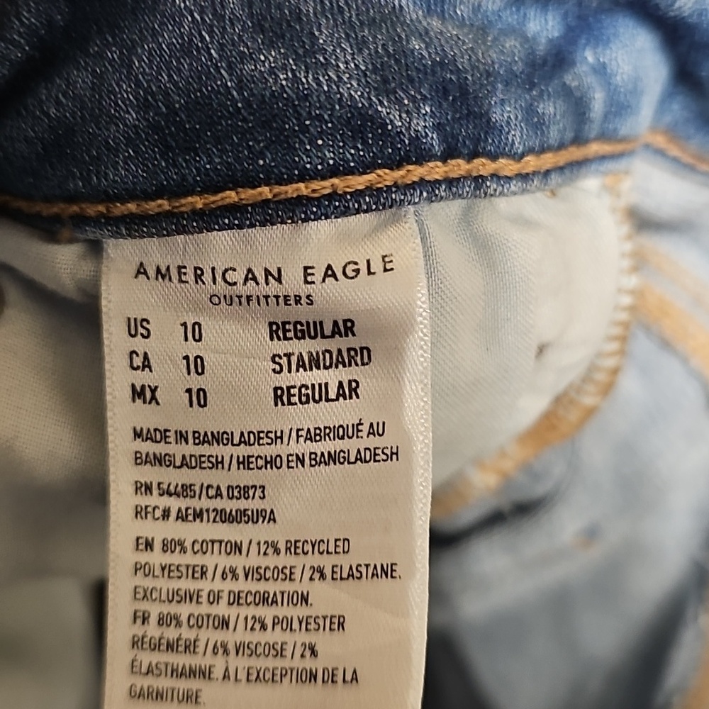 American Eagle Outfitters Super Hi-Rise Flare Size 10 Medium Blue Wide Leg Jeans - Picture 2 of 4